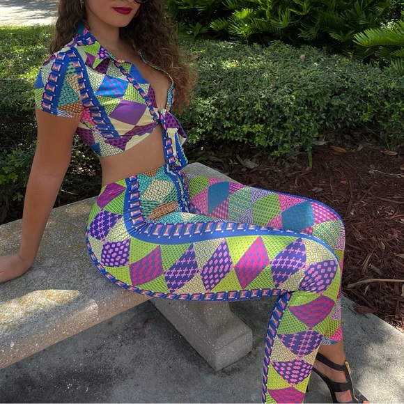 Brand New! Unique Vibrant Vibes Set 💕 - Picture 6 of 10